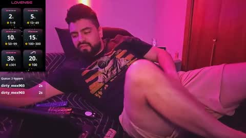 Snapshot of the_alpha_dog_xxx chatting on December 9, 5:18 am the_alpha_dog_xxx online show from December 9, 5:18 am