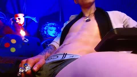 GIORGGIO online show from October 16, 2:52 am