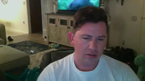 Snapshot of the_hundreds chatting on October 7, 5:11 am the_hundreds online show from October 7, 5:11 am