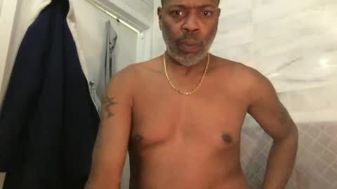 Snapshot of theblacklordmaster chatting on January 28, 12:32 pm theblacklordmaster online show from January 28, 12:32 pm