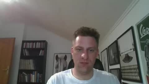 Snapshot of thedon2123 chatting on March 11, 9:15 pm thedon2123 online show from March 11, 9:15 pm