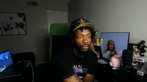 IXMCOUPLE444 online show from February 7, 1:13 am