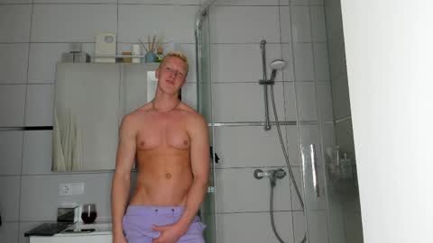 thejacob_d online show from May 26, 6:04 pm
