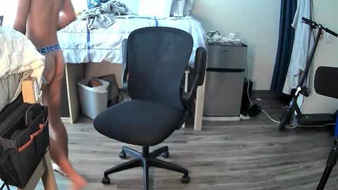 Louie online show from October 19, 4:54 pm