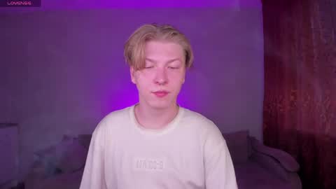 Sever online show from April 13, 1:39 am