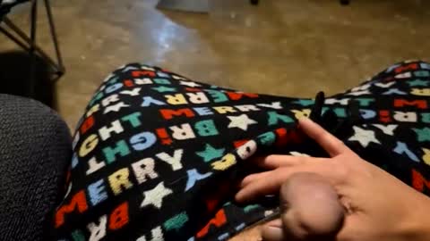 thenewone22901 online show from November 28, 5:59 pm