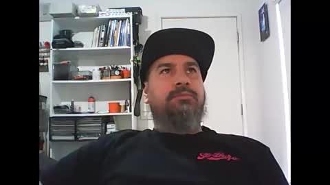 aussiebeard online show from November 19, 1:05 am