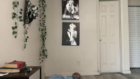 therealferrarii online show from April 24, 2:41 pm