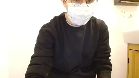 shyguywithglasses online show from February 10, 8:09 am