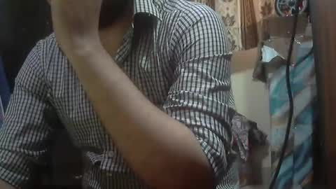 Snapshot of theultimateboss chatting on October 27, 10:17 am theultimateboss online show from October 27, 10:17 am