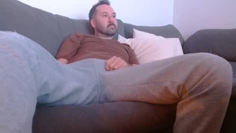 theuncutguy69 online show from October 26, 3:08 am