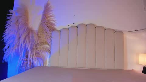 Thiago  online show from November 9, 6:23 pm