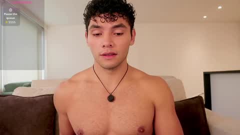 Just Thiago  online show from April 21, 4:35 pm