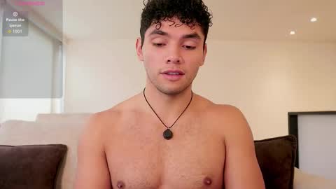 Just Thiago  online show from January 17, 5:49 pm