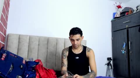 thiago_mille online show from June 1, 6:30 pm