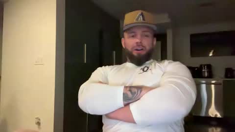 Snapshot of thiccbull12 chatting on February 25, 12:34 pm thiccbull12 online show from February 25, 12:34 pm