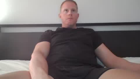 thickkredd8 online show from January 18, 12:23 am