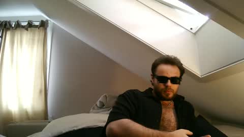 Thinking About This New Girl online show from March 12, 9:34 am