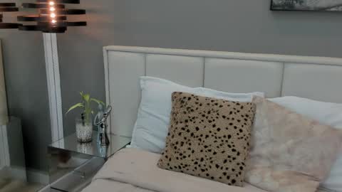 Thom online show from April 23, 12:29 pm