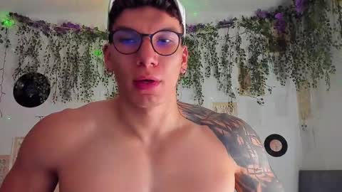 Thomas Grey online show from March 12, 10:26 am