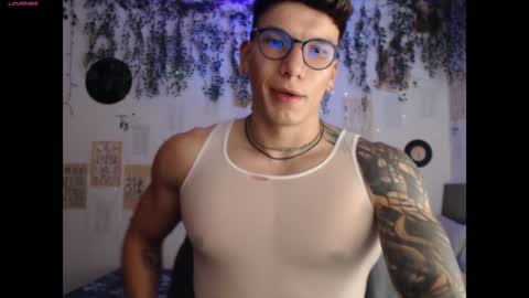 Thomas Grey online show from January 18, 4:41 am