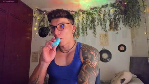 Thomas Grey online show from January 25, 6:55 am