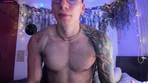 Thomas Grey online show from January 27, 8:51 am