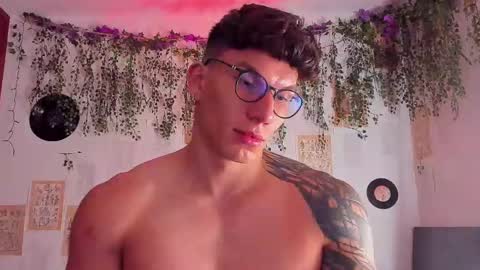 Thomas Grey online show from March 4, 12:01 pm