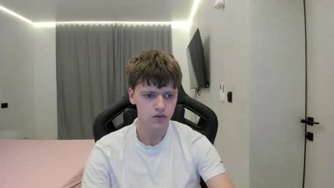 Tomas online show from April 3, 12:51 am