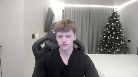 Tomas online show from February 6, 3:36 am