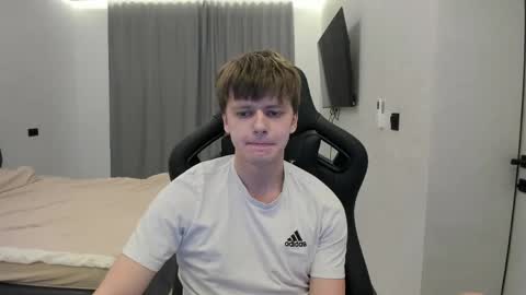 Tomas online show from April 24, 2:19 pm