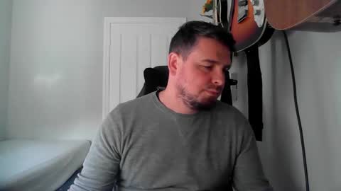 thomisfra online show from October 22, 11:25 am