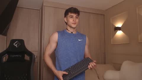 Thom Klein online show from April 20, 7:38 pm