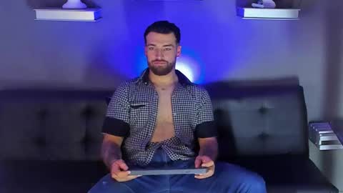 evans online show from December 19, 1:13 am