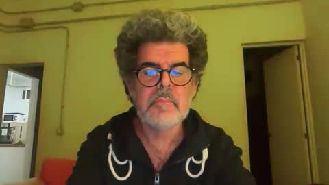 thotcaliente22485 online show from April 5, 11:01 pm