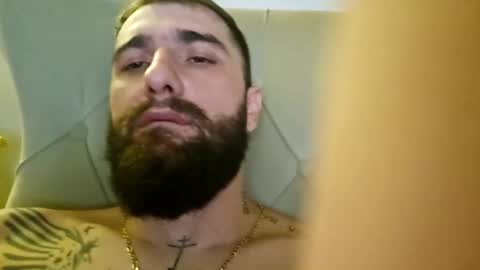 HugeJuicy online show from December 15, 2:30 am