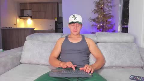 santiago online show from January 8, 12:27 am