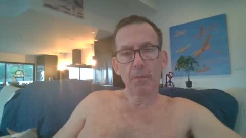 JustMe online show from March 3, 2:21 pm