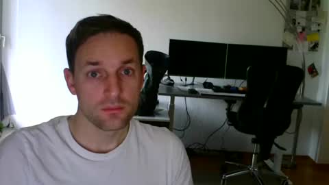 Snapshot of tima4 chatting on October 25, 9:00 am tima4 online show from October 25, 9:00 am