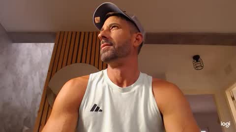 tinoclandestino online show from May 9, 10:38 am