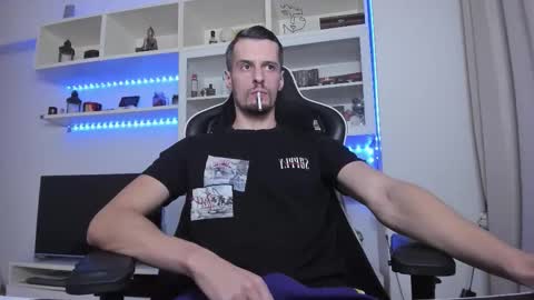 Todd online show from October 4, 9:30 pm