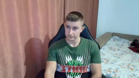 todhorny987 online show from March 3, 10:22 am