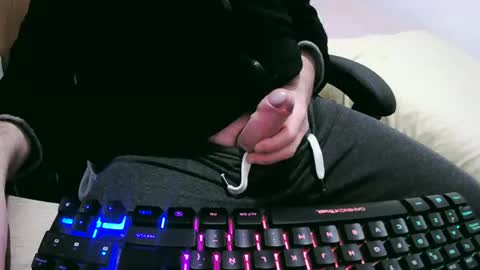 tolon408472 online show from January 13, 1:23 am