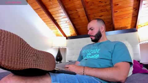   online show from November 7, 1:58 pm