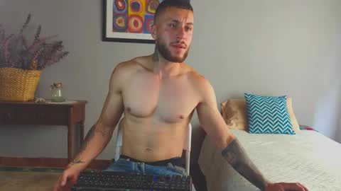 tomDavisXl online show from March 12, 3:42 pm