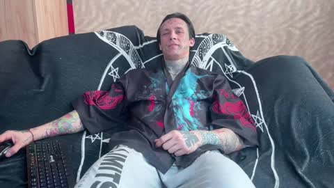 Tommy and Katana online show from February 22, 6:39 am