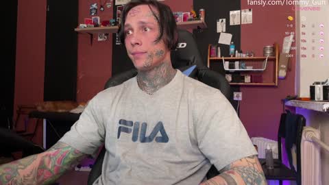 Tommy and Katana online show from December 9, 2:51 pm