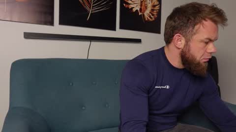  tommy burnzzz  online show from January 2, 4:09 am