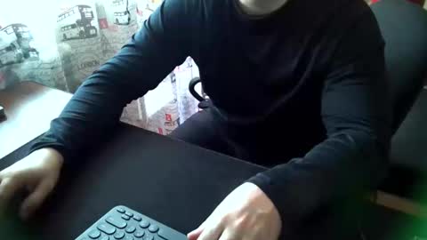 Tommi Li online show from January 7, 7:22 am