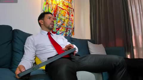 tommy_raym0ndg online show from December 4, 7:54 pm